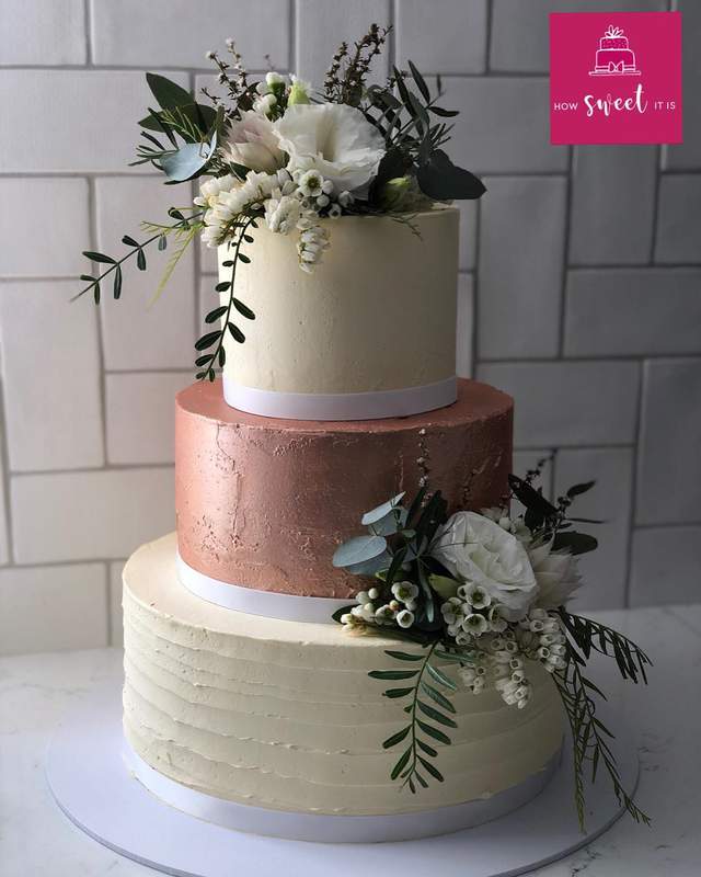 Update more than 129 sweet eats wedding cakes best - awesomeenglish.edu.vn
