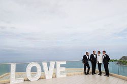 wedding venue_nsw_jonahs restaurant_boutique_hotel_love_sign