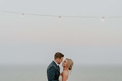 realweddings_matt&emily_nsw_jonahs restaurant_boutique_hotel_skyline